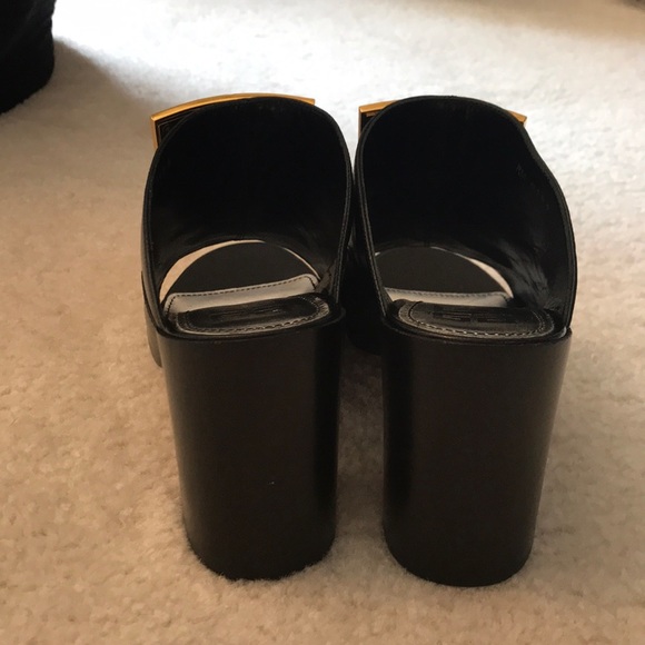 Givenchy logo-embellished leather mules - Picture 6 of 14